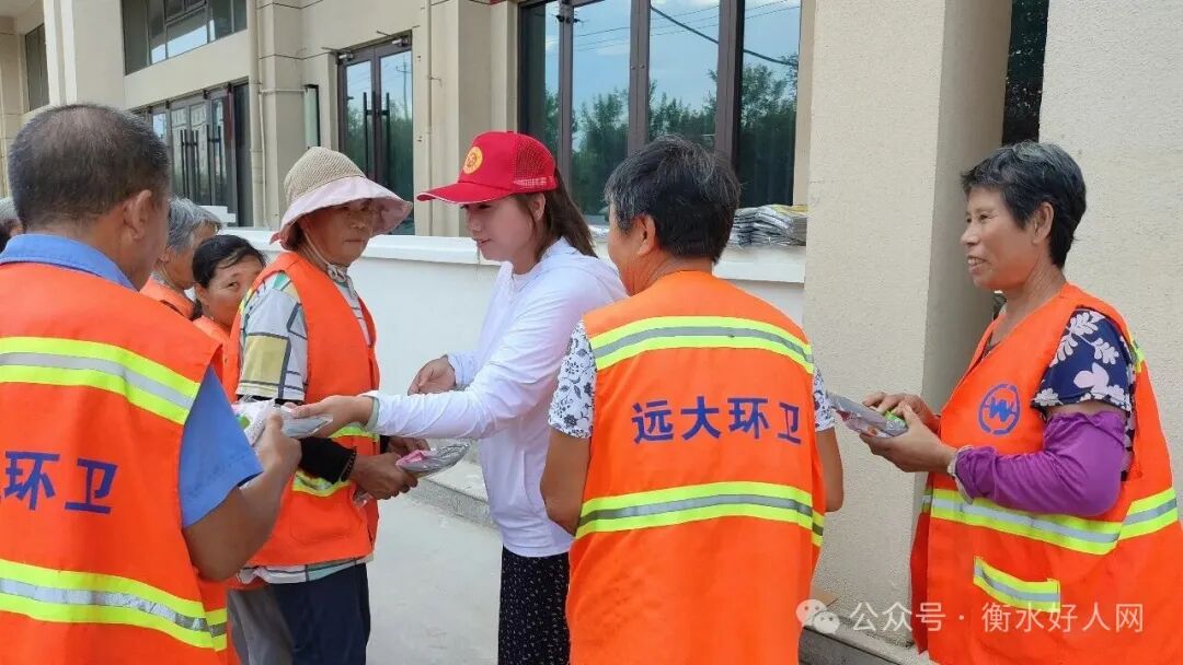 【文明使者行动】暖心慰问传递敬意，躬身捡拾彰显担当——武邑“文明使者”书写志愿服务新答卷