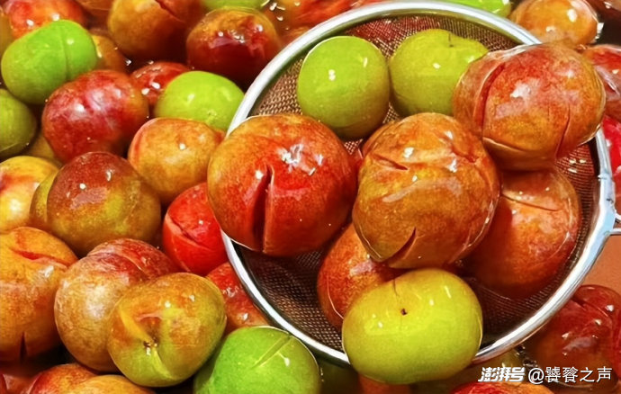 从“黑暗料理”到欲罢不能，酸嘢到底有什么魔力？