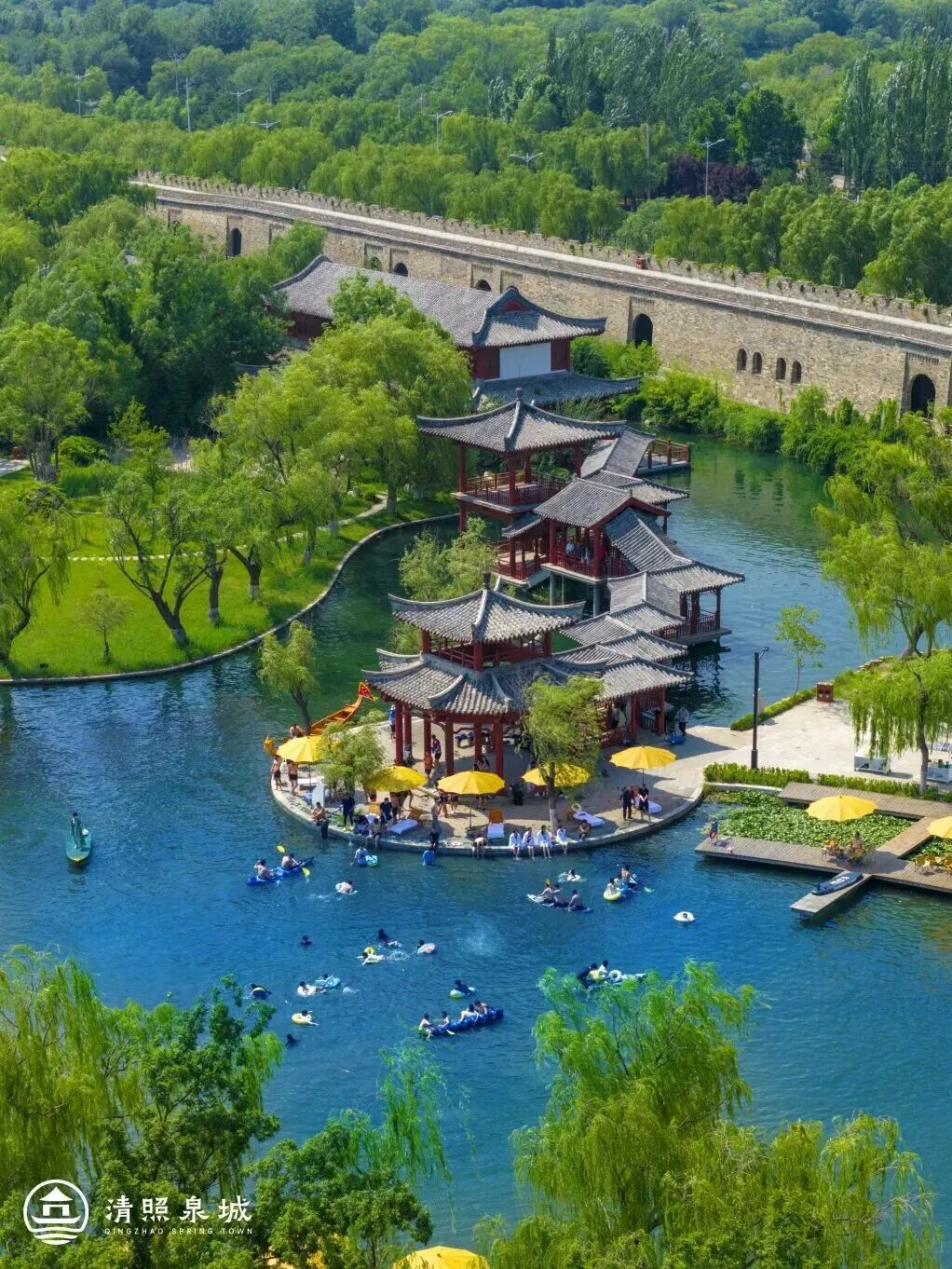 不用自驾！坐上济南西站直达明水古城专线，访易安、泡泉水一站式玩透