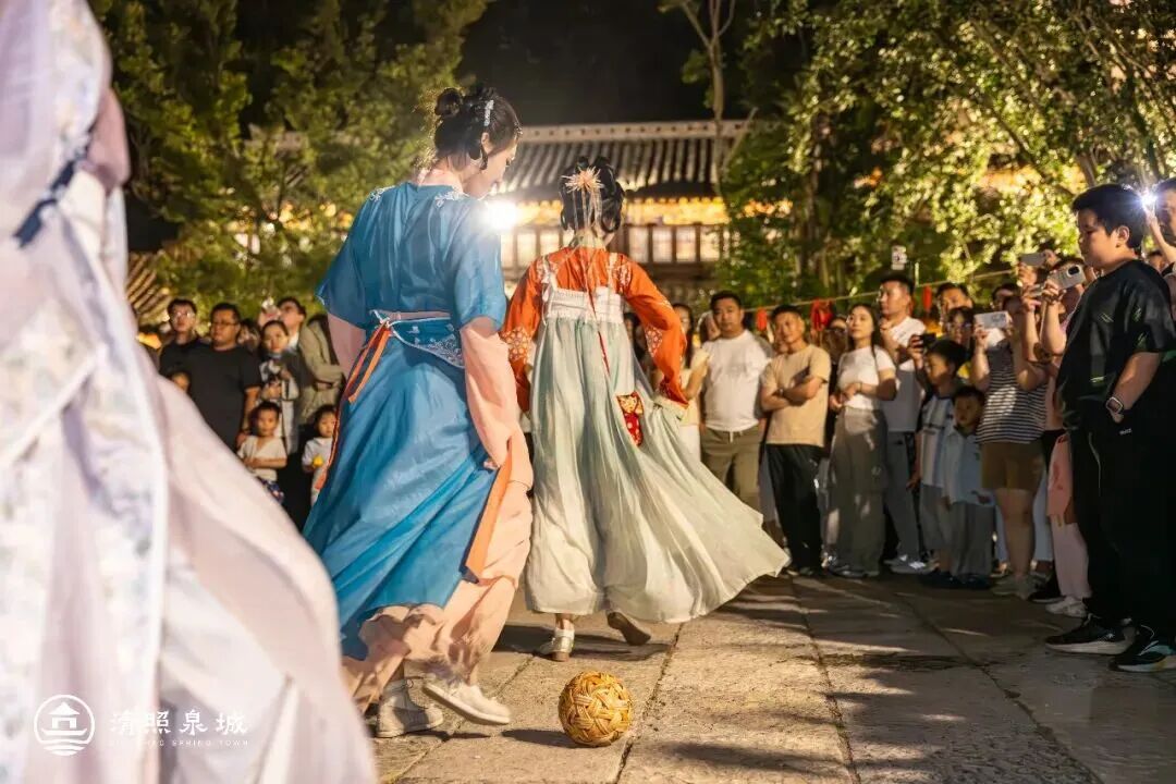 不用自驾！坐上济南西站直达明水古城专线，访易安、泡泉水一站式玩透