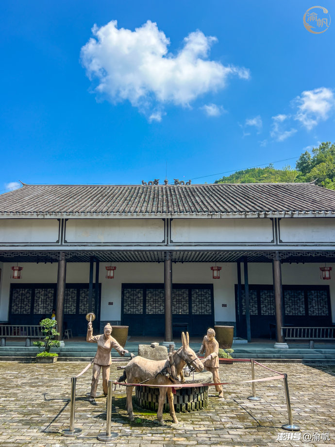 探访竹溪夯土小镇磨油坊,沉浸式感受秦巴山区的古法榨油文化