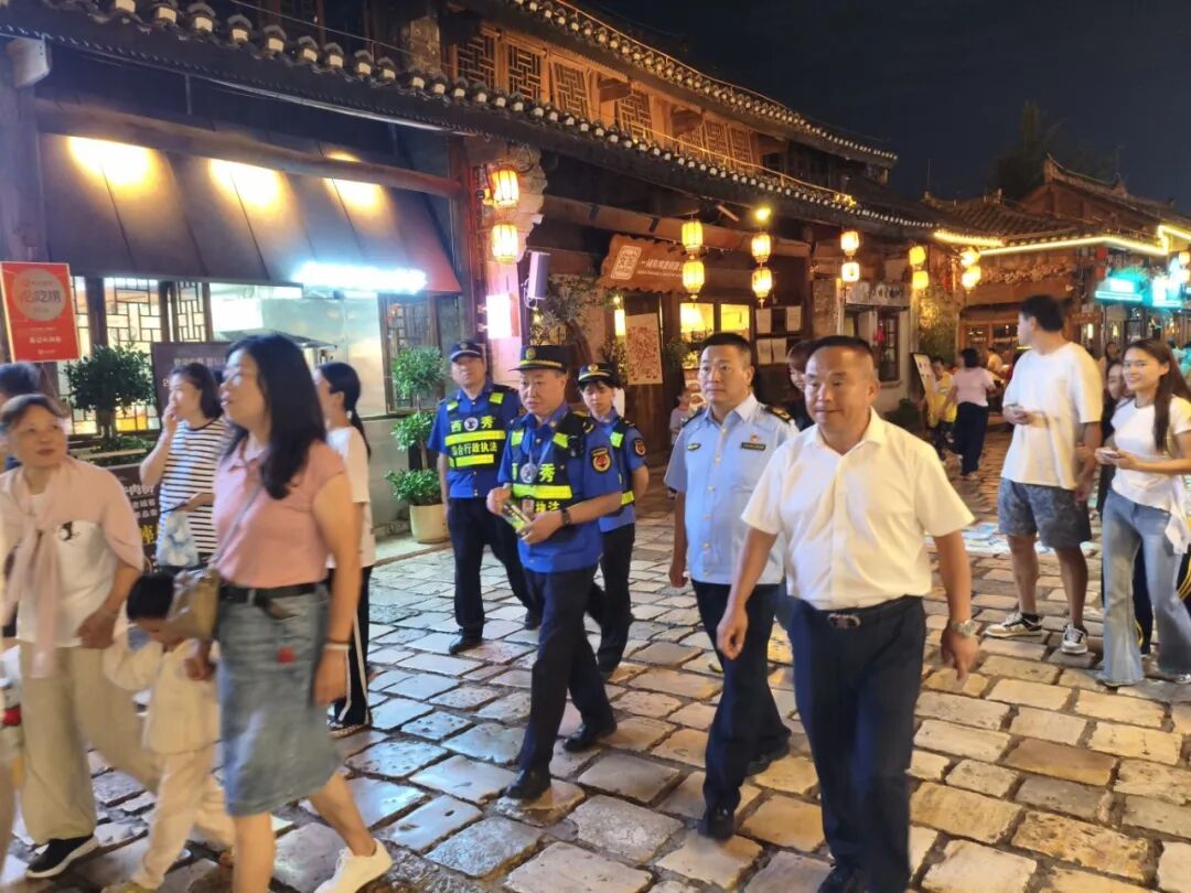 西秀区城管局 联合整治古城秩序 优化文旅游览环境