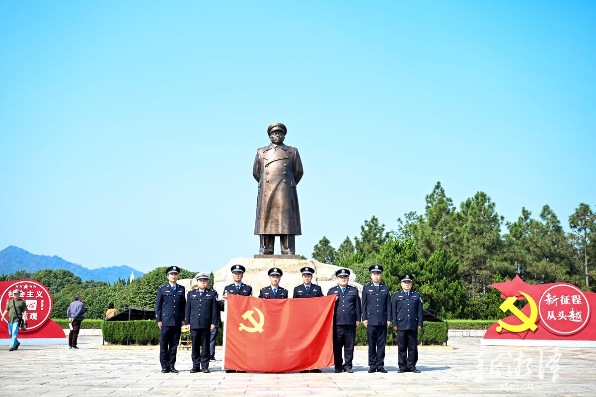 构建“六治”协同新格局 绘就莲城平安新图景