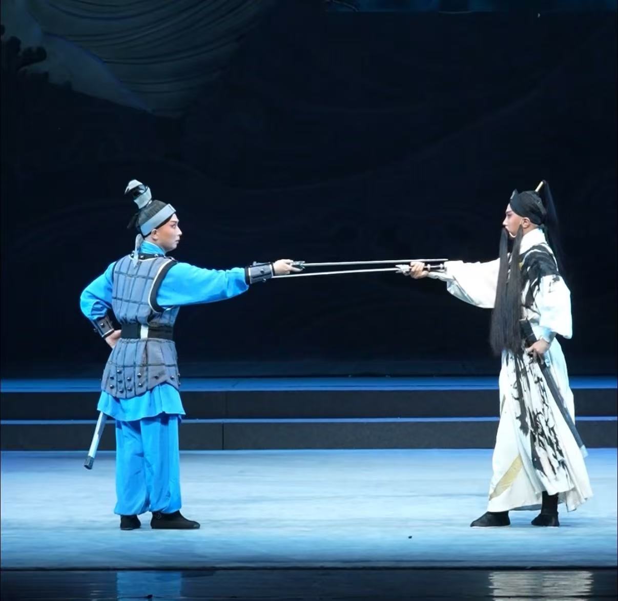 江潮载大义 扬韵颂孤臣——新创扬剧《子胥过江》扬州戏曲园精彩上演