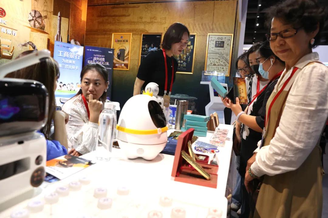 400余款AI终端创新成果亮相北京亦庄，全国首批L3级AI终端产品首展首秀