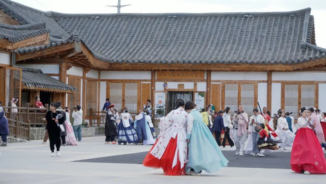 国庆首日，人潮涌动！吉林文旅市场热度全开！