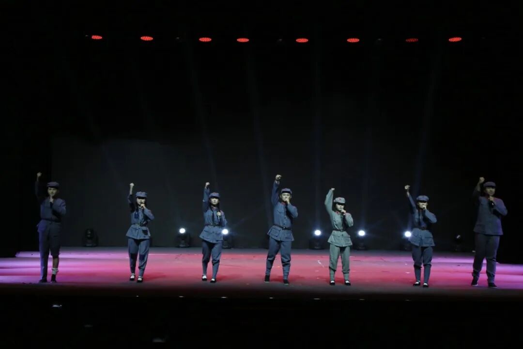 免费观演！全程高能！红色声浪席卷春城！