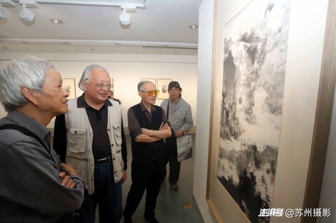 “墨舞人生——夏小斌绘画作品展”在苏州美术馆开展