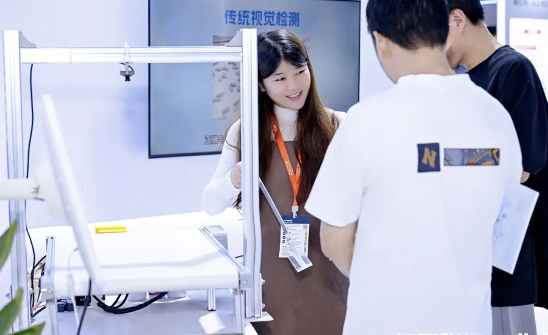 瞄准新一代“智能制造”，智能化破解效率难题！浦东企业在工博会上展现“强脑”赋能