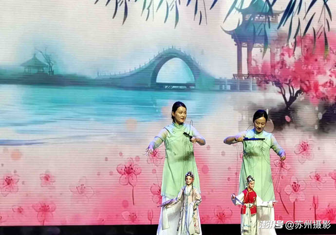 2026苏州市民间文艺系列展演活动在张家港市凤凰镇开幕