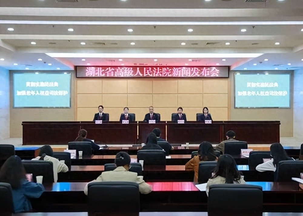 男子为女友母亲养老送终，老人外甥女要求代位继承500万元遗产，法院判了