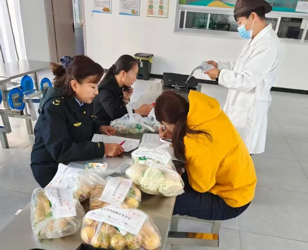 肃北县市场监管局开展校园食品安全专项监督抽检