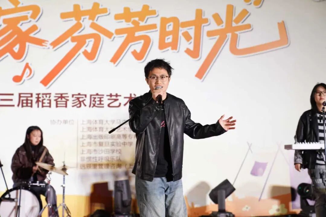 奉城这个村有何魔力,一天解锁家风密码、农事体验与校地合作三重惊喜→ 奉城这个村有何魔力,一天解锁家风密码、农事体验与校地合作三重惊喜→