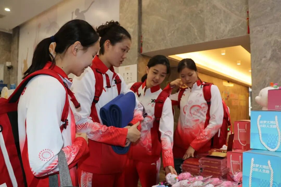 就在今晚！十五运会花样游泳首金将在江门诞生_全国运动会游泳花样游泳江门赛区_江门赛区花样游泳运动员报到