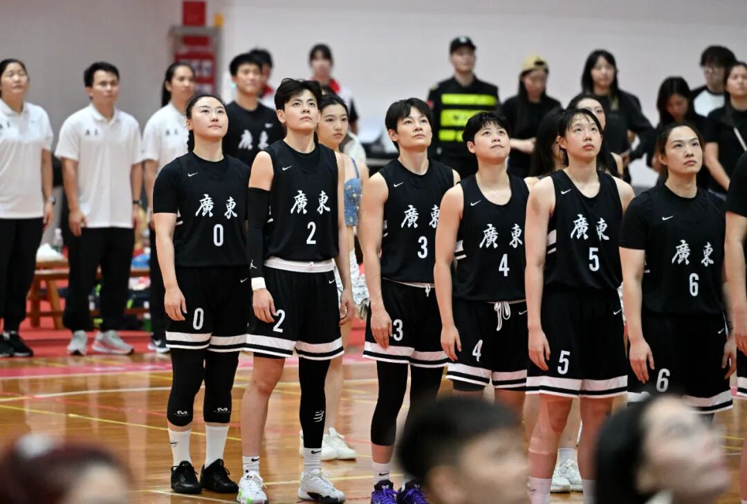 广东篮球沃土生长密码_广东队时隔12年再夺全运会男篮成年组冠军_包揽五人制男篮三金 广东成全运篮球项目最大赢家