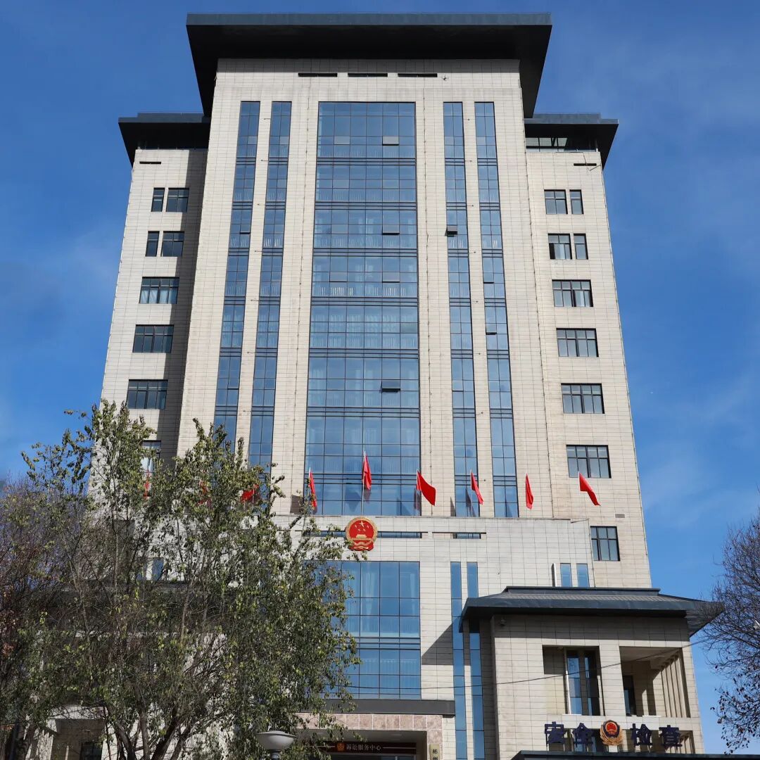 弘扬宪法精神护航法治彬州---彬州法院开展“国家宪法日”普法宣传活动