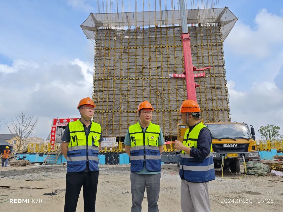 从“上海园”实现新梦想——记上海世博会先进个人上海园林绿化建设有限公司党委副书记、总经理曹世伟