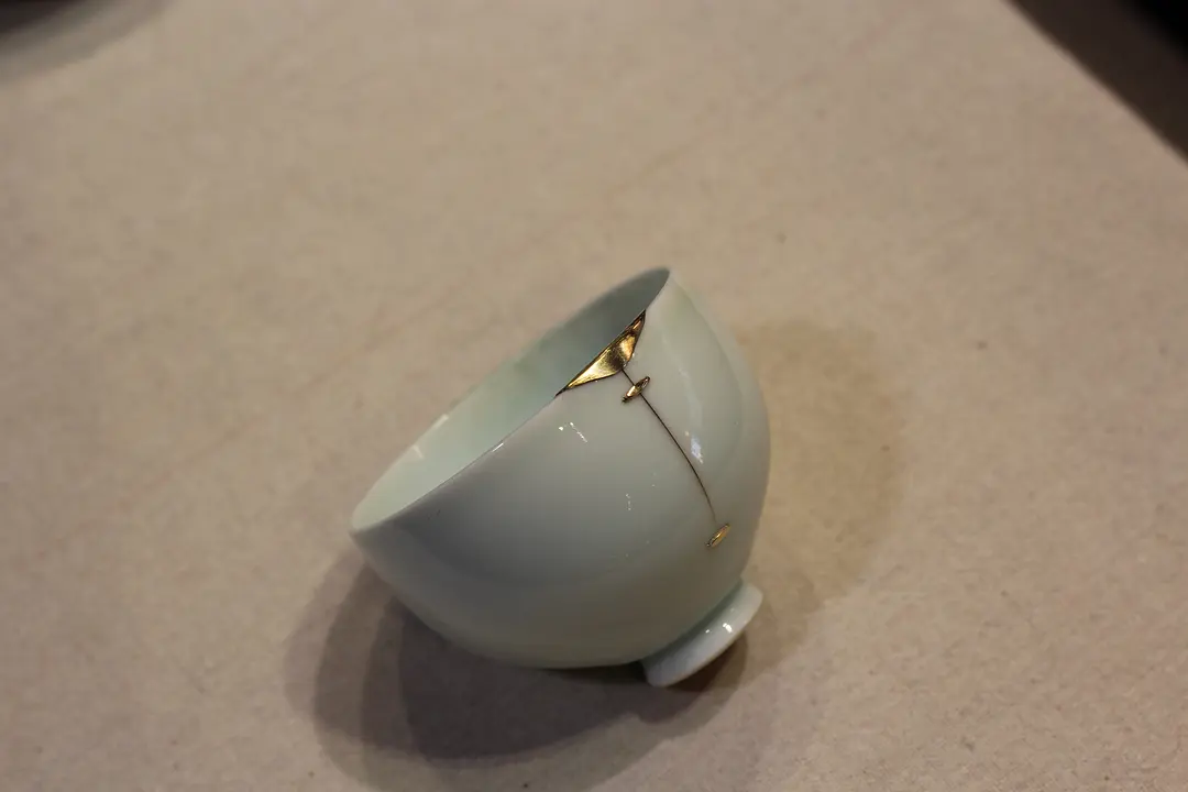 敬天惜物，破碎亦灿烂