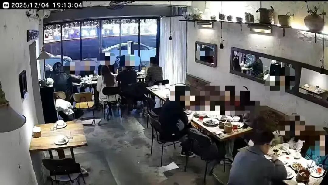 “10人聚餐9人开溜”引热议，店家最新回应