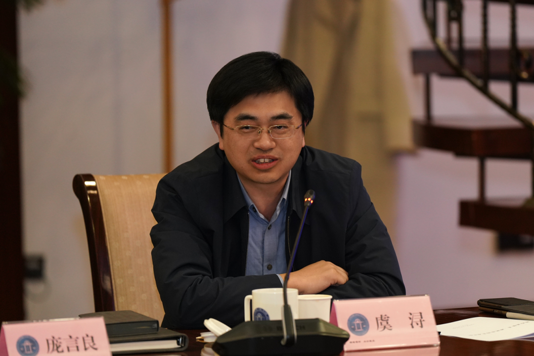 特邀咨询员特约监督员佟瑞欣,陶爱莲,韩璐,沈铱,朱明华,叶银忠,李颖洁