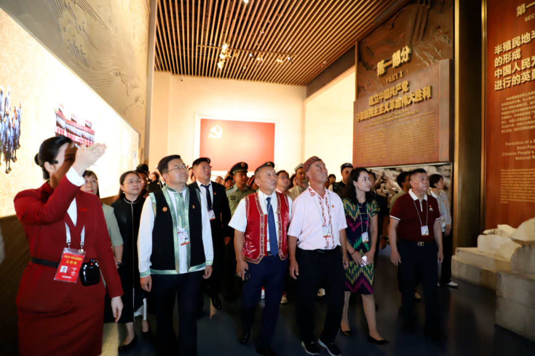 理解和把握中华民族共同体建设的三个维度