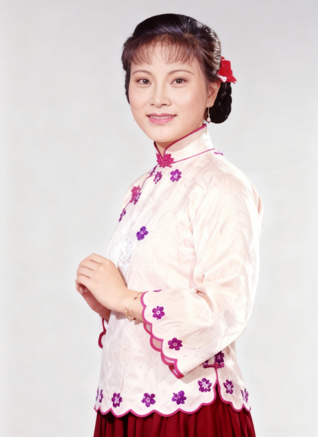 培育出 12 位"小梅花奖"得主!徐蓉唱沪剧,教沪语的40年