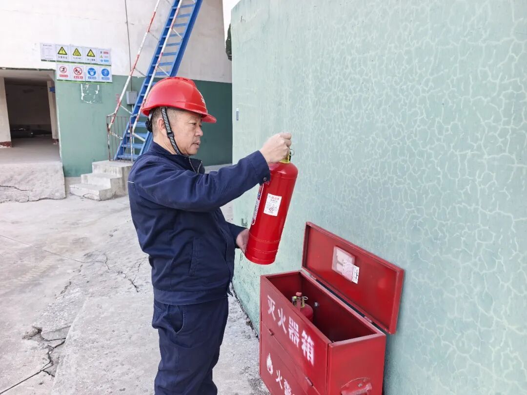 奋进的中储粮人丨27载护粮路,小刘哥的“粮仓情”