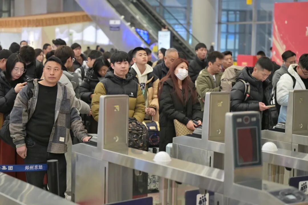 全国铁路春运发送旅客突破3亿人次