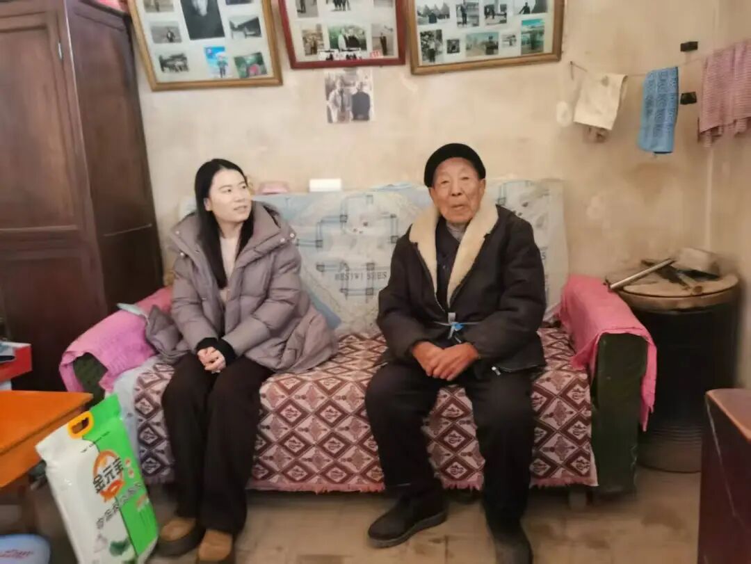 县委老干部局慰问离退休老干部_古浪县法院慰问退休老干部_新春祝福敬老院