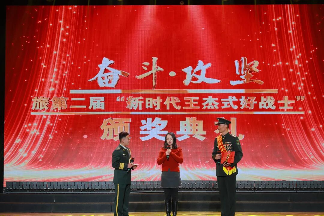 黑人运动员赛场爆发再创辉煌，多项纪录被彻底刷新，世界震惊沸腾欢呼，体育史迎来全新篇章