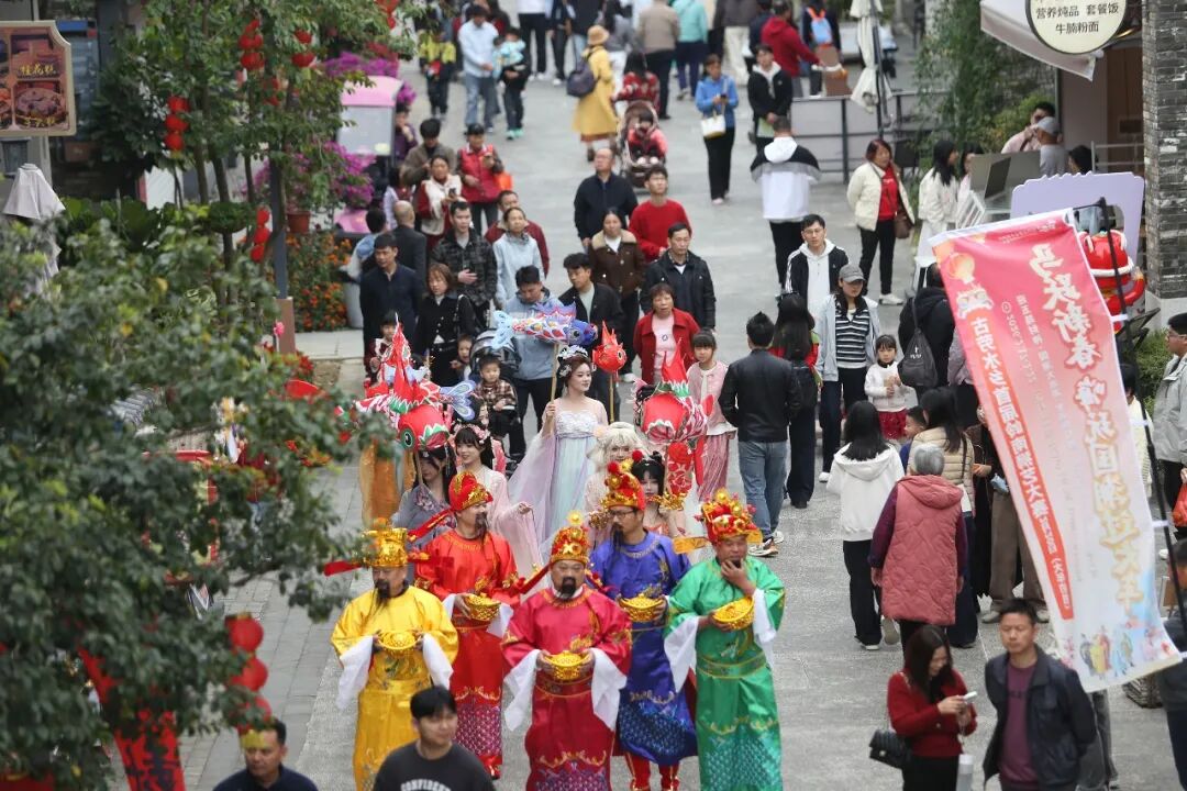 请到鹤山过大年 | 旺旺旺！大年初一，鹤山人气拉满！