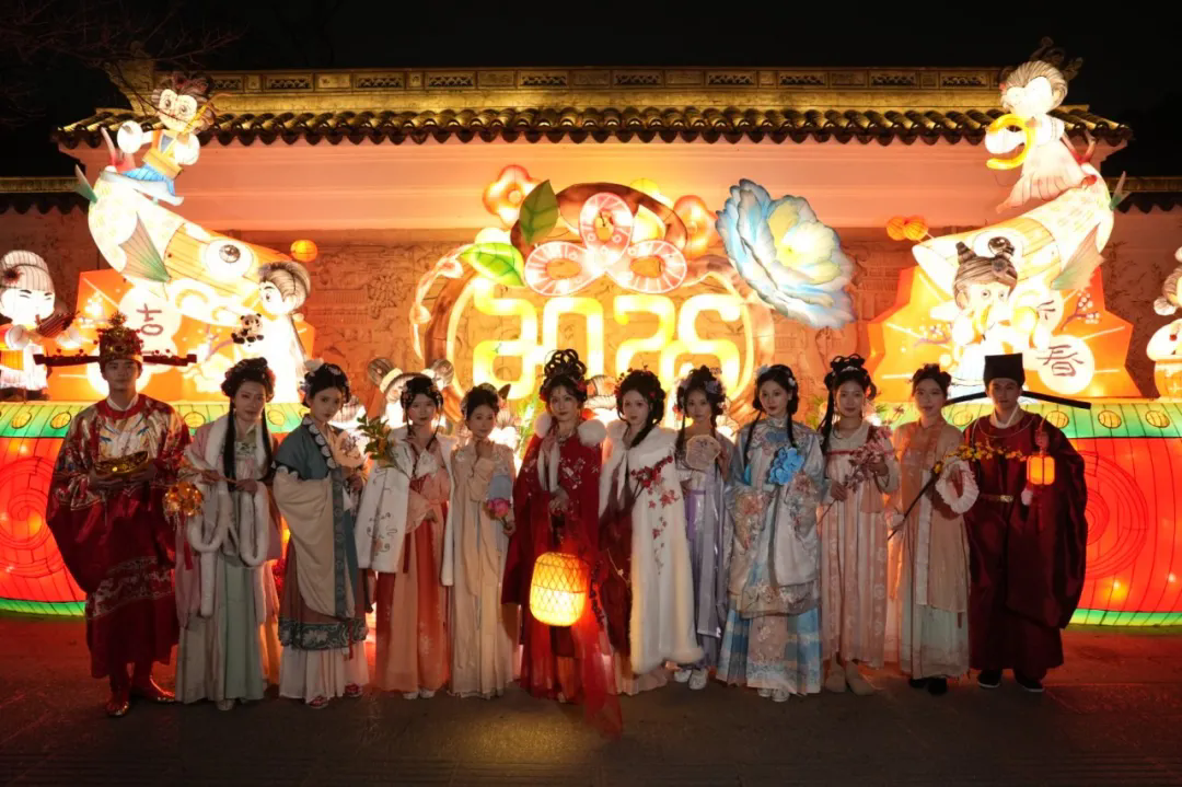 春晚《贺花神》美出圈! 古猗园与春晚同频,共赴十二花神之约