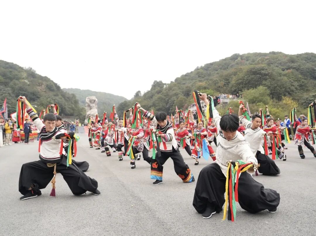行走乌蒙大地阅见万卷山河