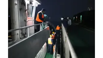 崇明多部门开展海上联合巡航执法