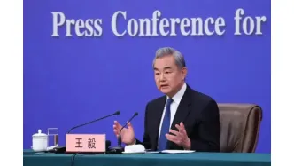 王毅同埃及外长通电话：立即停火止战是国际社会的普遍共识，各方应敦促当事方尽快按下军事行动“停止键”