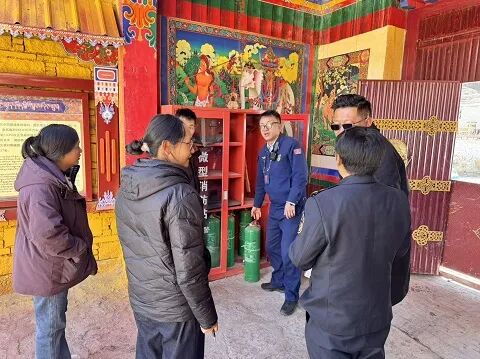 墨竹工卡县消防救援大队深入开展文物保护单位消防安全检查专项行动