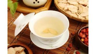 黃芪傷腎，堅(jiān)持喝黃芪泡水危害多？提醒：真正傷腎的是這3種中藥