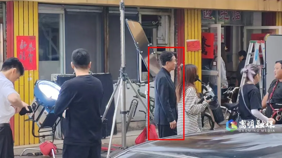 陈伟霆来高明拍戏！钟楚曦、向涵之也在现场