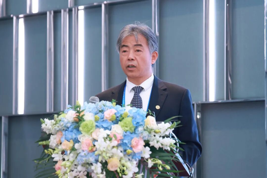 “超快”有多快？十余国顶尖学者齐聚华东师大