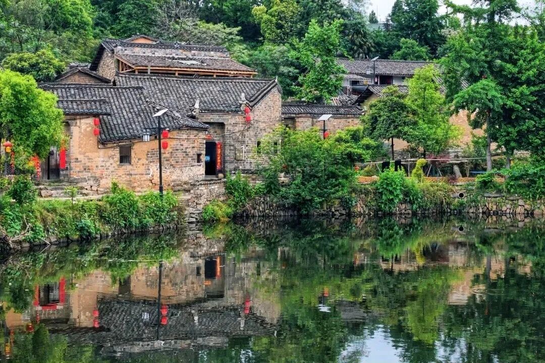 初夏的东垸 藏在古村中的治愈之旅
