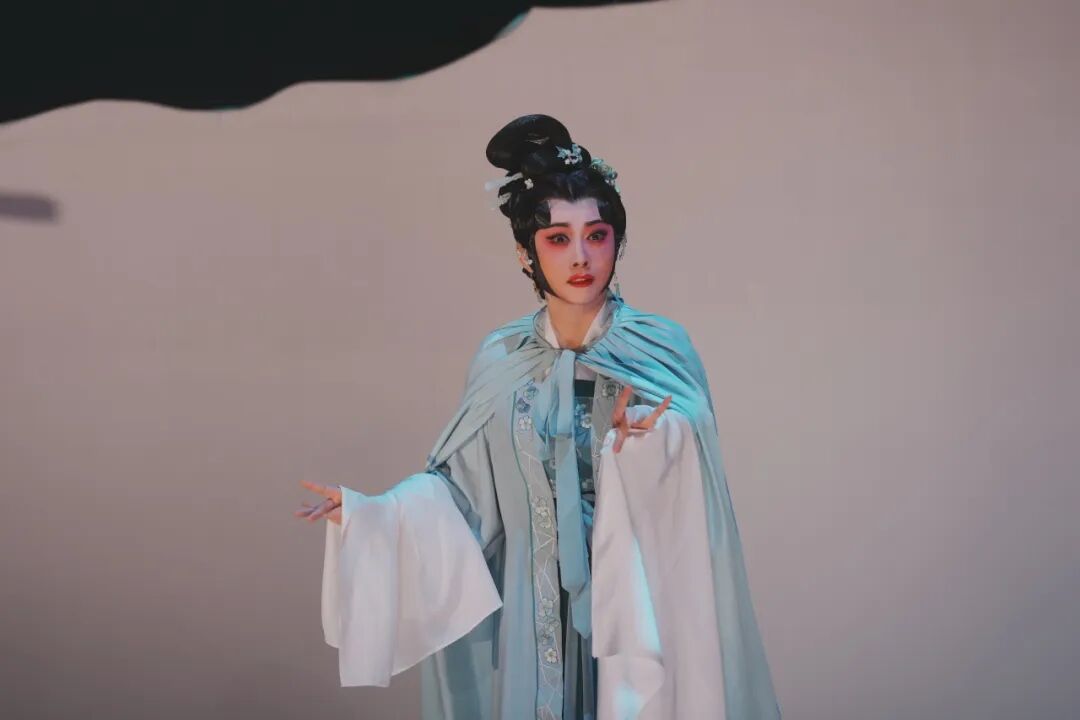 戏聚丨毛时安评昆剧《独上兰舟》：心舟自轻，怎一个“愁”字了得