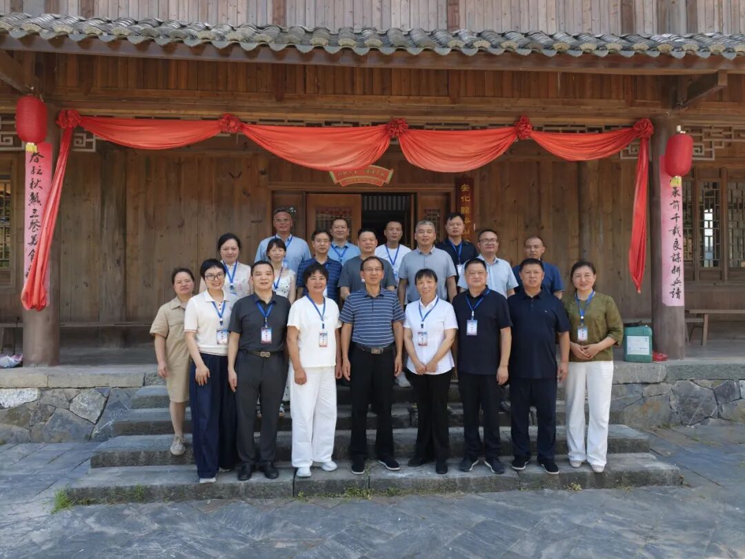 益阳市第七届人大代表安化第三小组赴仙溪镇梅山文化园开展专题调研