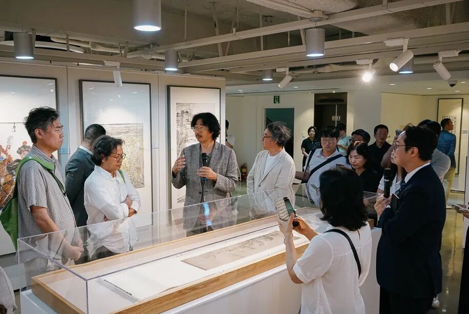 “海纳百川——中国国家画院国际艺术对话展”在韩举办