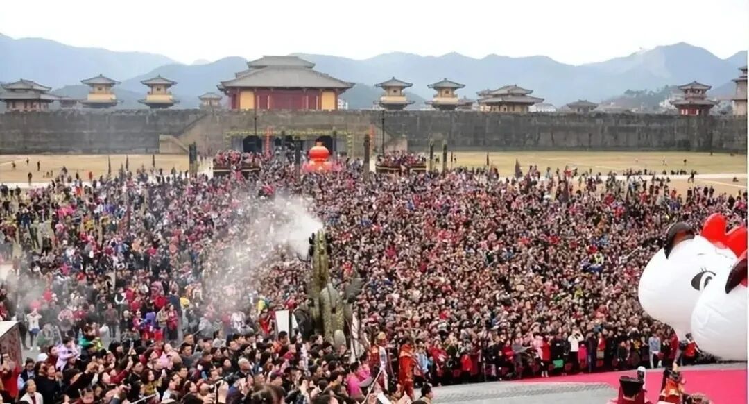 300多元当短剧主演！体验消费带动横店客流超过200万人次
