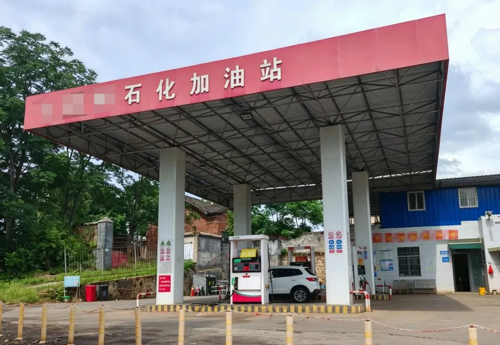 化干戈为玉帛 苏仙法院巡回审判妥处商标侵权纠纷