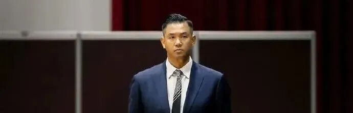 4名中国人在韩旅游时捡到一爱尔兰人的手机，归还后婉拒近百万韩元感谢费，当事人：出门在外，给国人长长脸