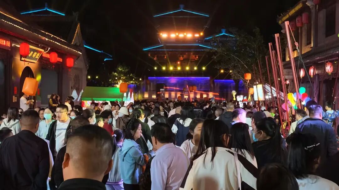 赶海、逛古城！撸串、看演唱会！还有一大波优惠！日照这些地方，藏着超多惊喜……