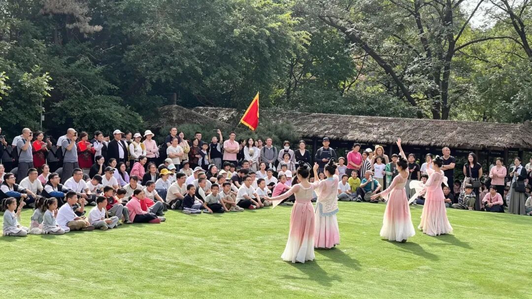 赶海、逛古城！撸串、看演唱会！还有一大波优惠！日照这些地方，藏着超多惊喜……