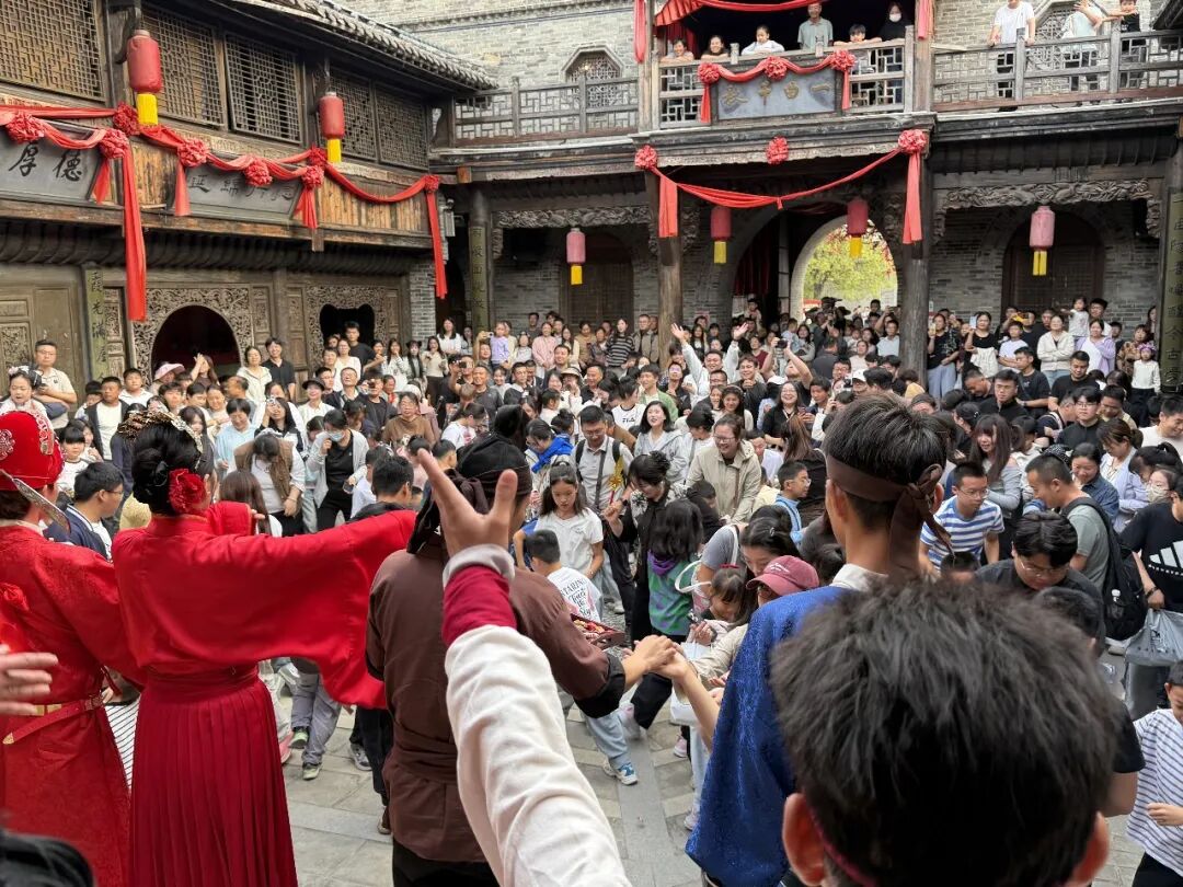 度国庆享金秋！十一假日，菏泽文旅消费市场活力满盈，热气腾腾