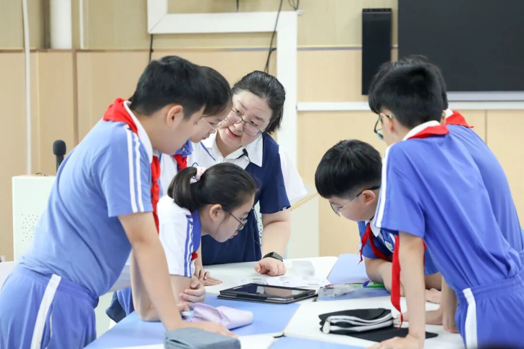 深圳老师有了“隐形助手”